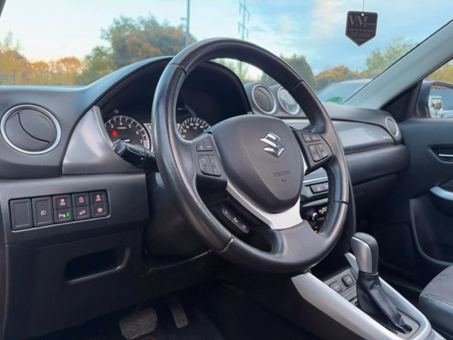 Suzuki Vitara 4x4 Automatik Pano*ACC*Navi*SitzHz. - foto 8