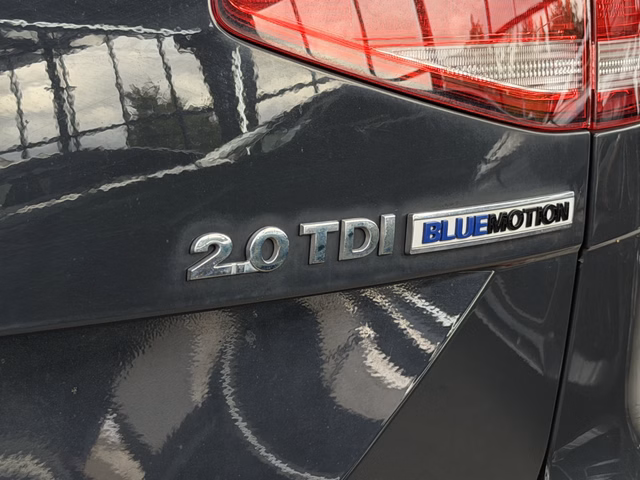 Volkswagen Passat Variant BlueMotion LED / PDC / ACC - foto 9