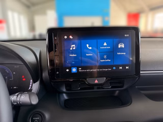 Toyota Yaris Hybrid Teamplayer +Technik Pak. - foto 16