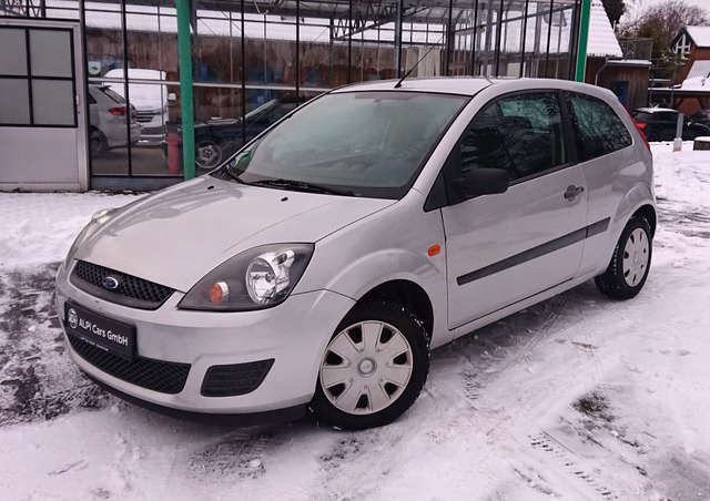 Ford Fiesta 1.3 Ambiente  TÜV/GANZJAHRESREIFEN - foto 1