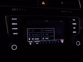 Volkswagen Golf VII 2.0 TDI Highline BI-XENON NAVI AHK SHZ - foto 11