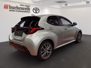 Toyota Yaris Hybrid Style - foto 4
