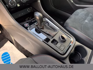 Seat Ateca FR 4Drive*BEATS*KLIMA*ACC*TEMPO*SPUR*NAVI* - foto 2
