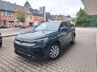 Volkswagen Tiguan 2.0 TDI 110 kW R-Line LED,Kessy,Pano,AHK
