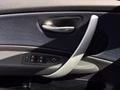 Daumennagel 18 - BMW 120i/AUTOMATIK/XENON/SCHIEBEDACH/NAVI/