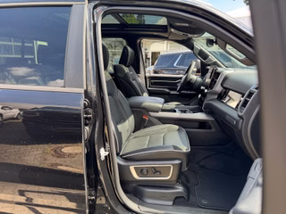 Dodge RAM 1500 Laramie Night AHK , Beifahrerdisplay, Pano - bilder 18