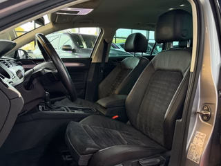 Volkswagen R-LINE/Highline/D-LED/ACC/NAVI/KAM/SHZ/LRH - foto 7
