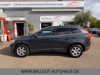 Volvo XC 60 Momentum AWD*PANO*KLIMA*NAVI*AHK* - foto 1