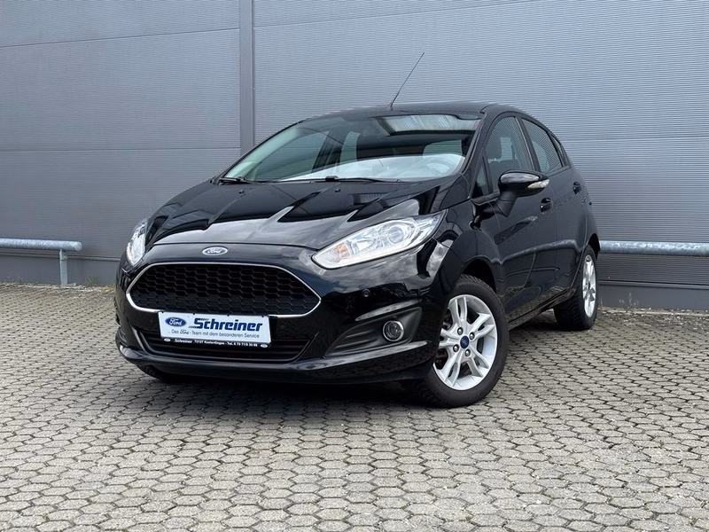 Ford Fiesta Celebration mit Einparkhilfe | Sitzheiz.