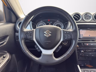 Suzuki Vitara 1.4 Mild-Hybrid Comfort+ 4x2 NAVI / PANORAMA / SITZHEIZUNG - foto 6