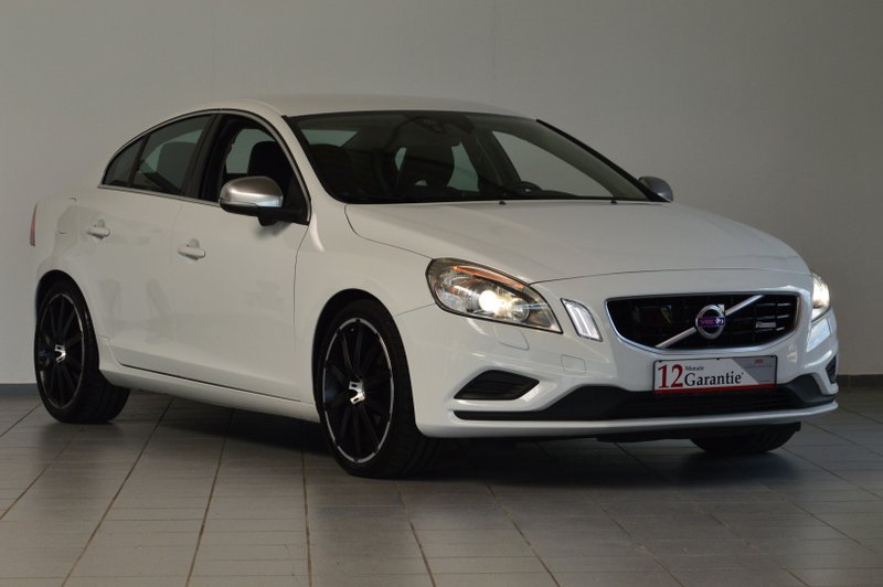 Volvo S 60 R-Design AWD |PDC|AHK|TW-Assistent