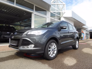 Ford Kuga Titanium/4x4/Automatik/AHK/Panodach - bilder 1