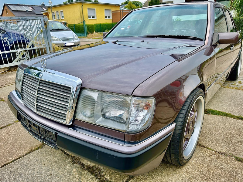 Mercedes-Benz 230E W124 * H-Zulassung * Automatik *Leder * SZH