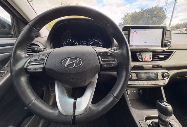Hyundai i30 DCT Kamera*Navigation*Tempo - foto 9