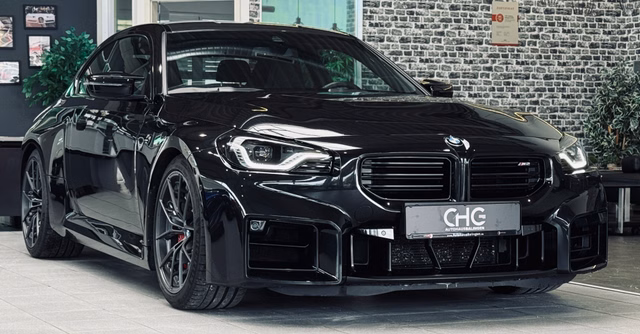 BMW M2 M Race Track Paket|SCHALE.|CARBON|SHADOW|HARMANKARDON Gebrauchtwagen Kaufen | EZ 11/2023 | Preis 63.990 €