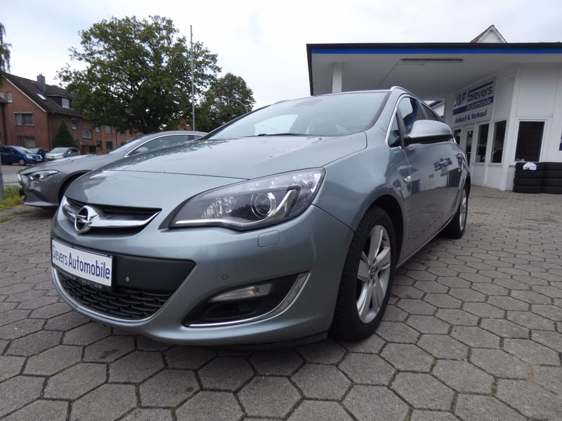 Opel Astra J Sports Tourer 2.0 TDCI Sport Navi 6 Gang Sitzheizung