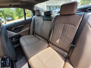 2026 BMW 530i xDrive - photo 8