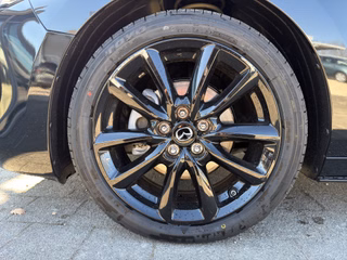 Mazda 3 2.0 X 186PS 6AG FWD Homura - bilder 13