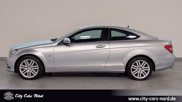 Mercedes-Benz C 250 CGI Coupé BE-BiXENON-NAVI-TEMP-PDC - bilder 2