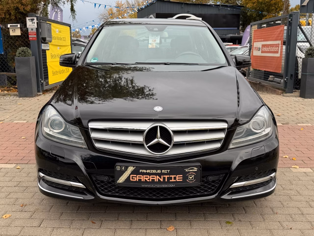 Mercedes-Benz C 220CDI Avantgarde*Aut.*Leder*Navi*Xenon* - foto 2