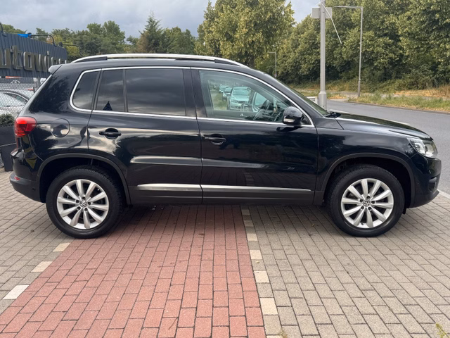 Volkswagen Tiguan 2.0TDI*4x4*Aut.*Leder*Pano*Xenon*Kamera* - foto 4