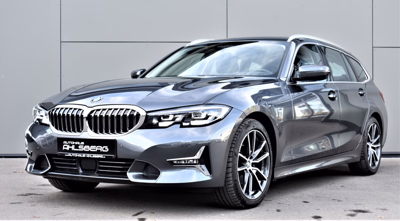 BMW 320XD Luxury Line LIVE/LED/ACC/STHZ./AHK/PANO/KEYLESS