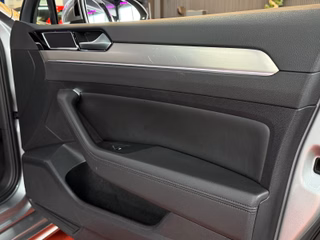 Volkswagen R-LINE/Highline/D-LED/ACC/NAVI/KAM/SHZ/LRH - foto 24
