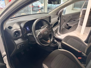 Hyundai i10 Trend  PDC SHZ CarPlay/Android 1.Hand - photo 18