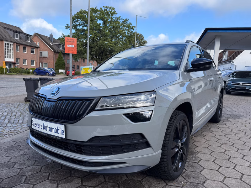 Skoda Karoq Sportline 1,5 TSI DSG Standheizung LED Carplay SHZ Tempomat