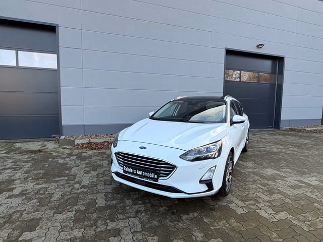 Ford Focus Turnier Titanium/Panorama/AHK/Tempo/1-Hand - foto 1