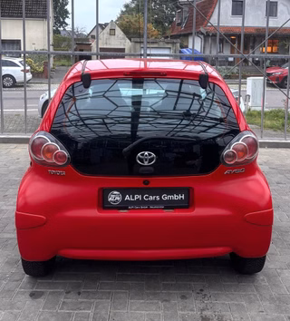 Toyota Aygo 1.0 City  TÜV NEU/GANZJAHRESREIFEN - foto 1