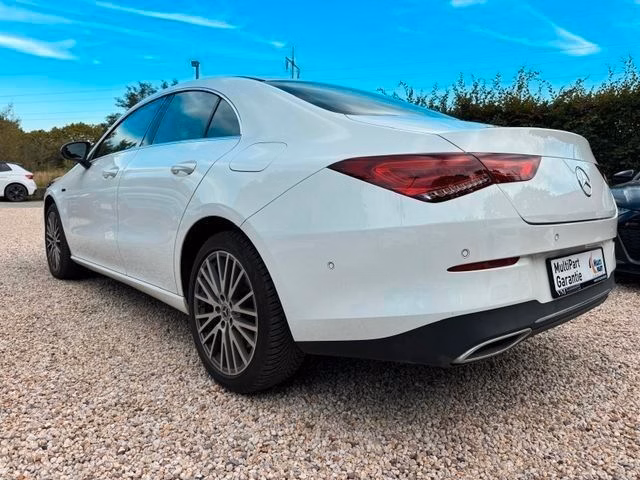 Mercedes-Benz CLA 250 Hybrid Limousine Kamera*Tempo*Navi - foto 6