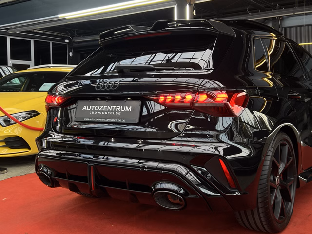 Audi RS 3 Sportback / 360° CAM / PANO / ACC / MATRIX / 2.5 294 kW TFSI quattro - photo 9