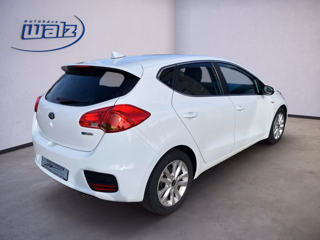 Kia Ceed UEFA Euro 2016 - bilder 2
