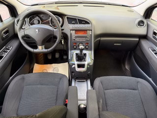 Peugeot 5008 Platinum  1. Hand Panorama Dach Klima - bilder 8