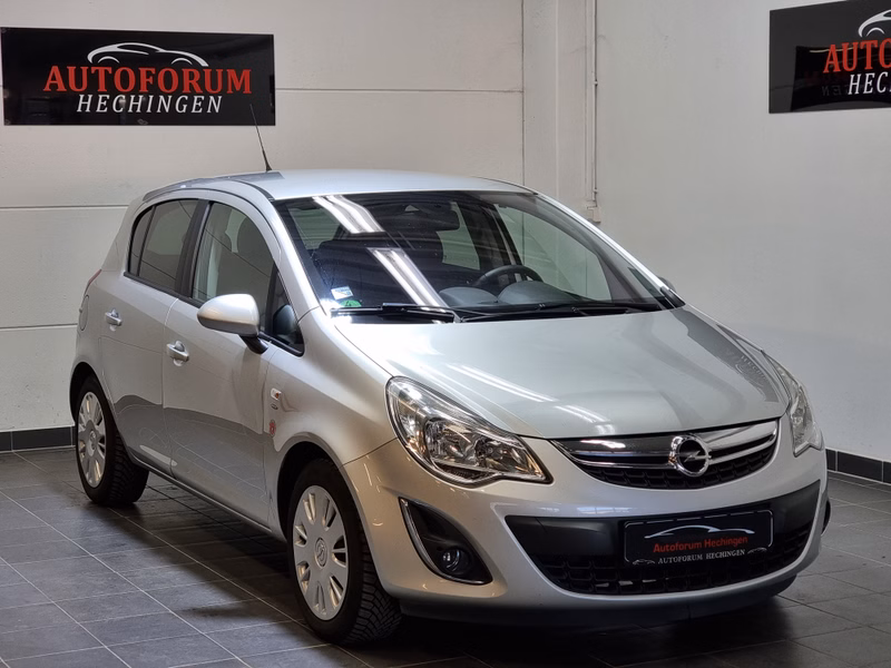 Opel Corsa D Klimaautomatik Lenkradheizung Sitzh.