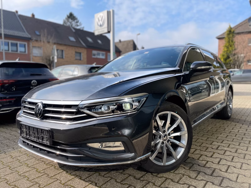 Volkswagen Passat Variant Elegance AHK,KAM,NAV,IQ-Drive
