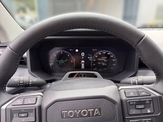 Toyota Hilux 2.8 DOUBLE CAB INVINCIBLE 4x4 M.Hyb. - bilder 15