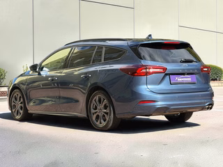 Ford Focus Turnier ST-Line ACC Navi CAM PDC LED - bilder 8