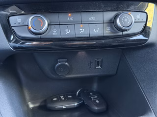 Opel Corsa F Elegance Automatik - foto 17