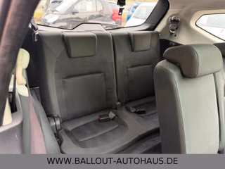Nissan Qashqai +2 Acenta 4X4*1.HAND*KLIMA*NAVI*PANO*TEM - foto 8
