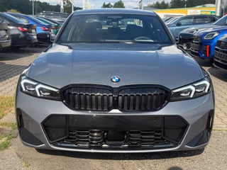2026 BMW 330i xDrive Sedan - photo 2