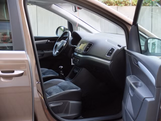 Volkswagen Sharan 2.0 TDI Highline Scheckheftgepflegt - bilder 15