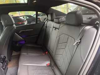BMW i5 40 eDrive M Sport Panoramadach, 360°, Driving & Park Assistant - foto 15
