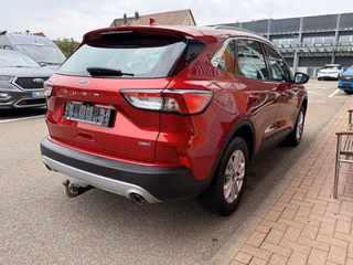 Ford Kuga Plug-In Hybrid Titanium 225PS AHK schenkbar - bilder 9