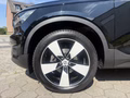 Daumennagel 28 - Volvo XC40 Momentum Pro 2WD H&K Kamera Ice-White-Paket Xenium-Paket