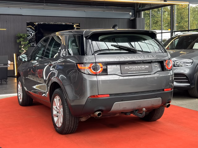 Land Rover Discovery Sport TD4 4WD HD / PANO / KAM / AHK / SHZ   SE - foto 4