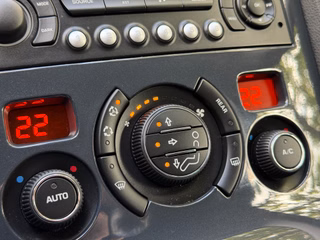 Peugeot 5008 Platinum  1. Hand Panorama Dach Klima - bilder 25