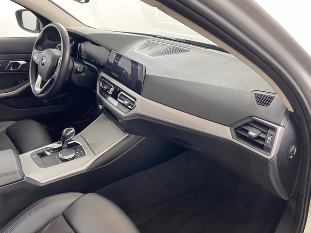 BMW 320 d Sport Aut. Navi ACC - foto 8