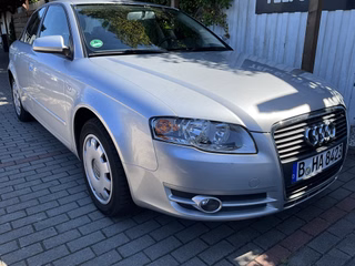 Audi A4 1.6 - foto 1
